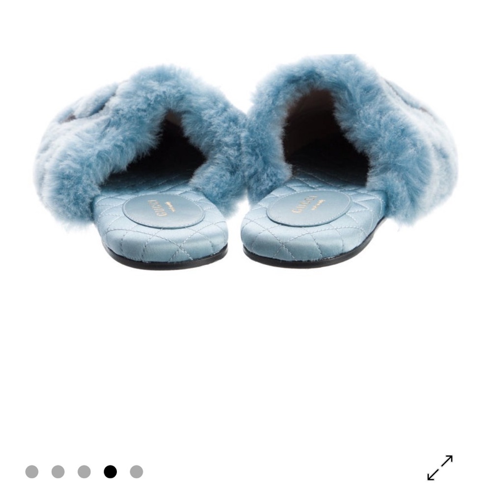 Gucci Blue Fur Slippers with Black Logo - Picture 4 of 5